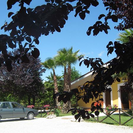 B & B Oasi Rosciano  外观 照片