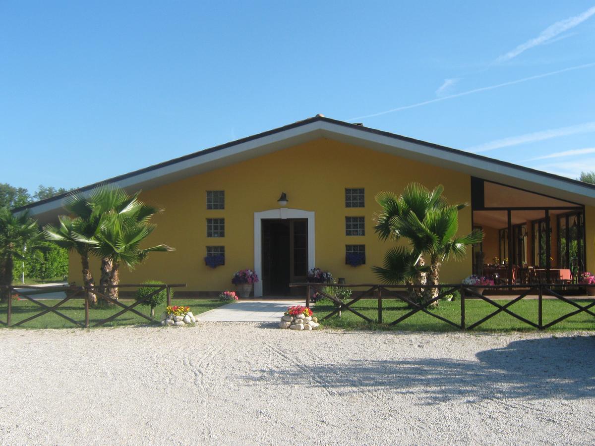 B & B Oasi Rosciano  外观 照片